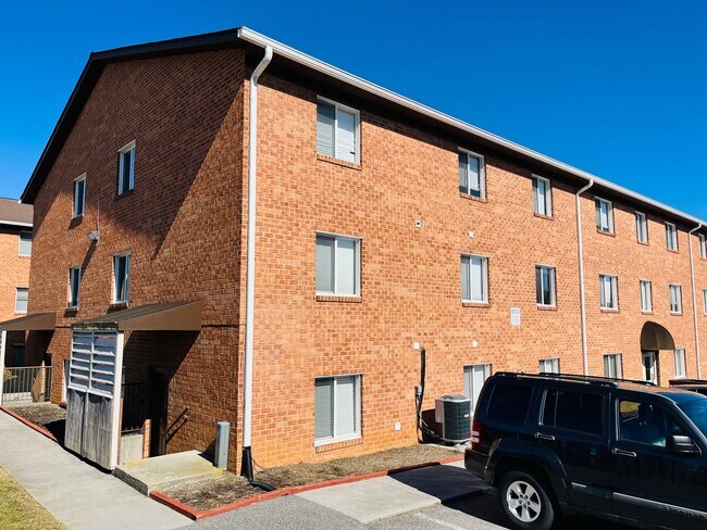 Foto del edificio - 1 Bedroom, 1 Bath Apartment