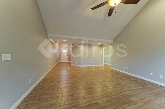 Foto del edificio - 706 Hickory Ave