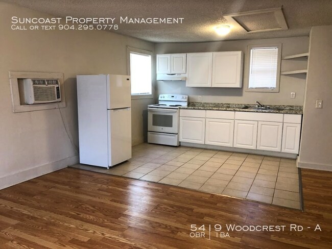 Building Photo - Sweet Home on Woodcrest!