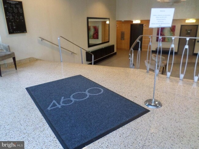 Foto del edificio - 4600 Connecticut Ave NW