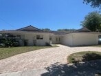 Foto principal - 2210 NE 202nd St