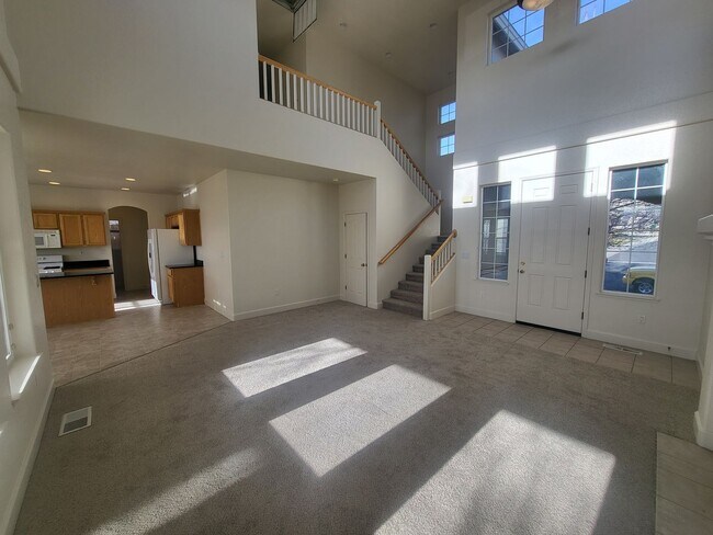 Building Photo - 2495 Table Rock Dr