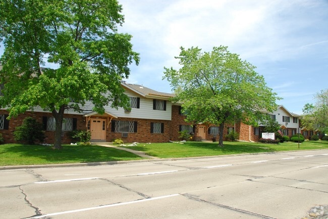 Building Photo - Loomis Road Apartments