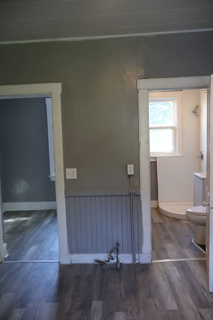 6812 Whitney Ave Cleveland, OH 44103 – photo 5