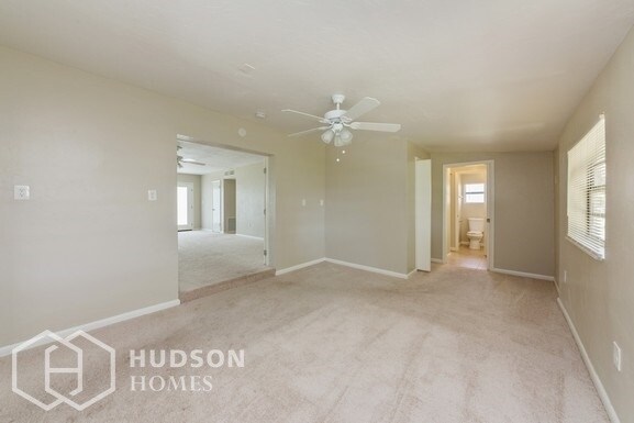 Foto del edificio - 21426 Meehan Ave