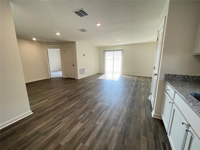 Foto del edificio - 2122 Kansas Rd