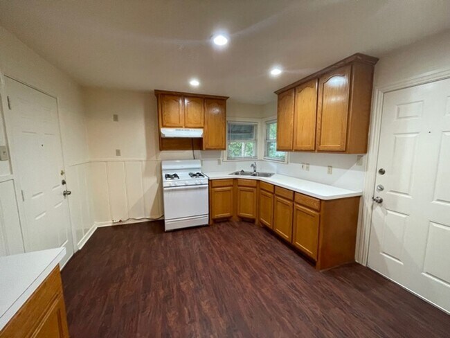 Foto del edificio - Nice single story home in East Ft. Worth