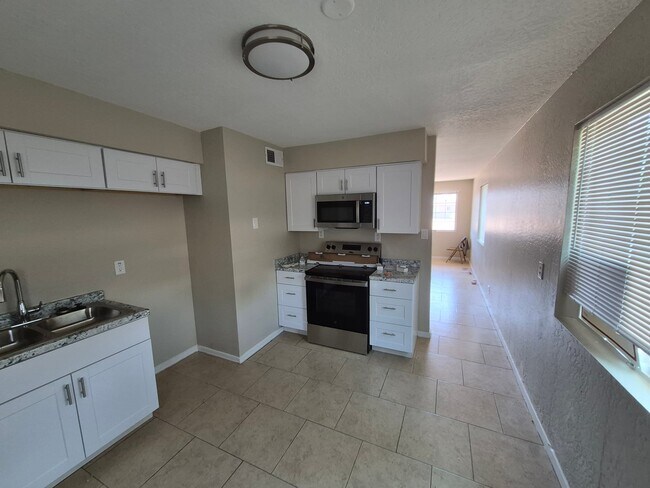 Foto del edificio - 7110 N 36th Ave