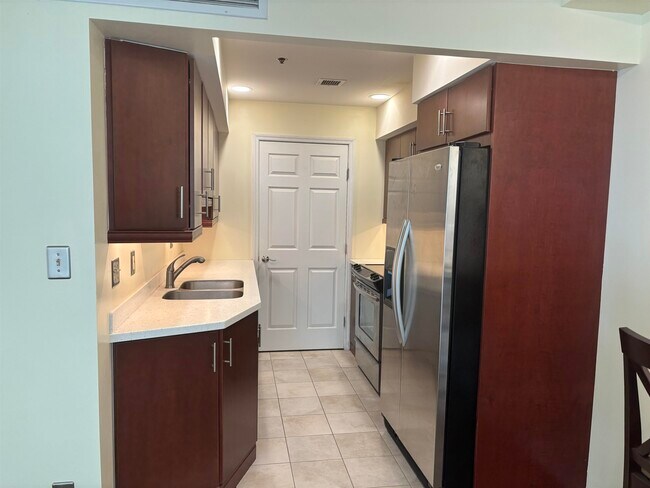 Foto del edificio - 401 10th St