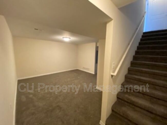 Building Photo - 3328 Stoneway Ct