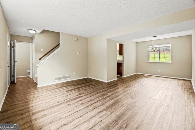 Foto del edificio - 5100 Rockborough Trail NW