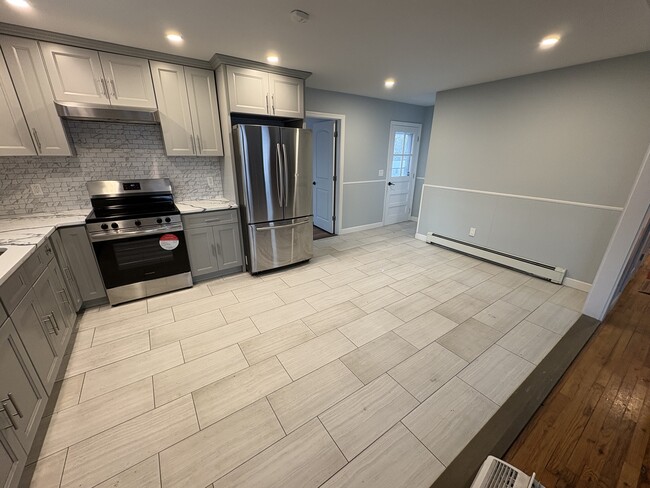 Building Photo - 16 Arrowhead Dr