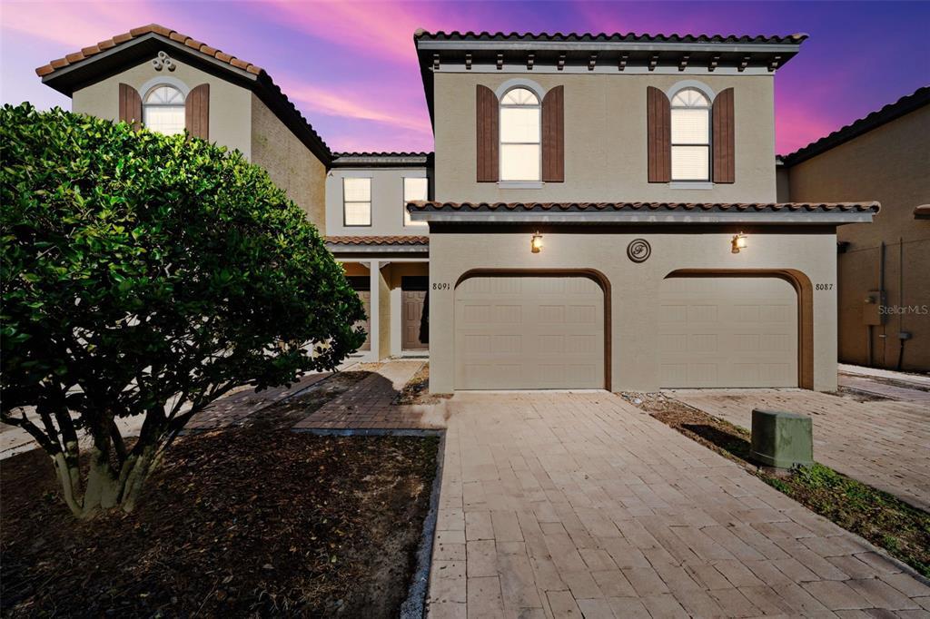 Foto principal - 8091 Brooksville Dr