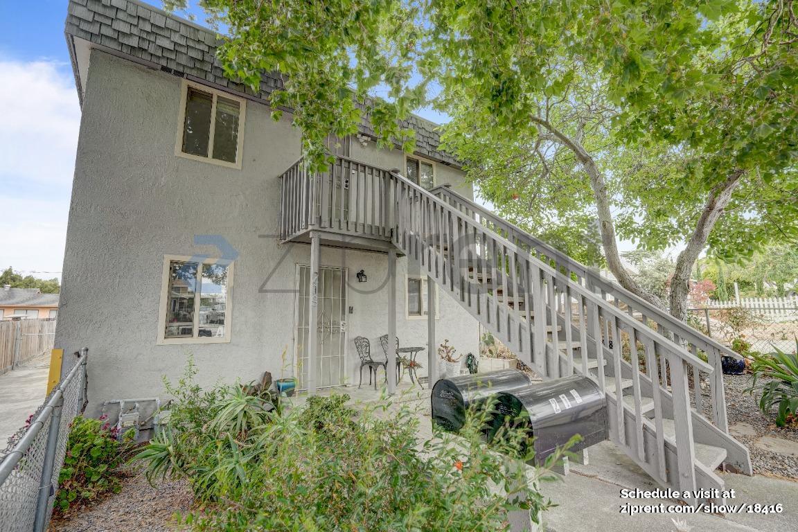 Primary Photo - 219 Evans Ave