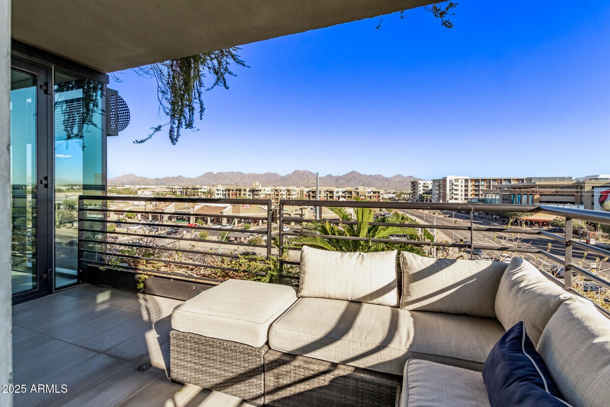 Foto principal - 7180 E Kierland Blvd