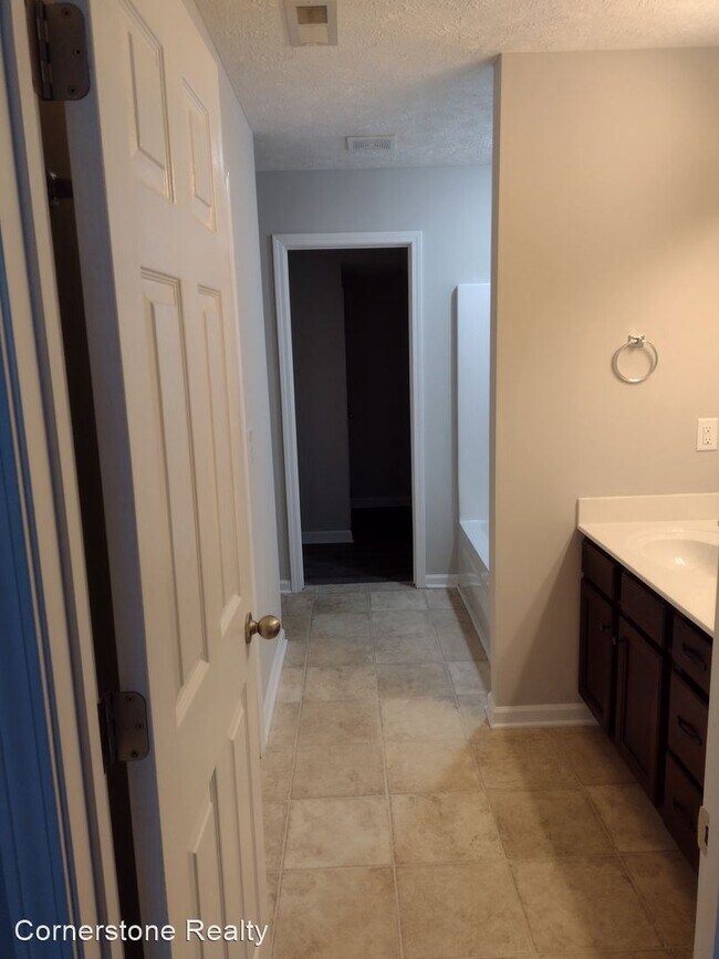 Building Photo - 3 br, 2 bath House - 3028 Barretts Ridge Dr