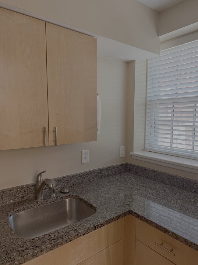 Foto del edificio - 3531 39th St NW