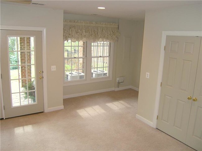 Foto del edificio - 18521 Bear Creek Terrace