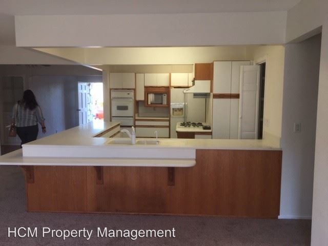Building Photo - 3 br, 3 bath House - 2616 E 218th Place