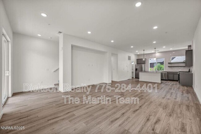 Foto del edificio - 557 California Ave