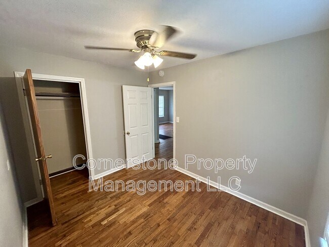 Foto del edificio - 1609 W 22nd Terrace