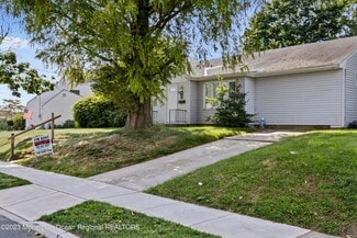 Building Photo - 988 Woodgate Ave
