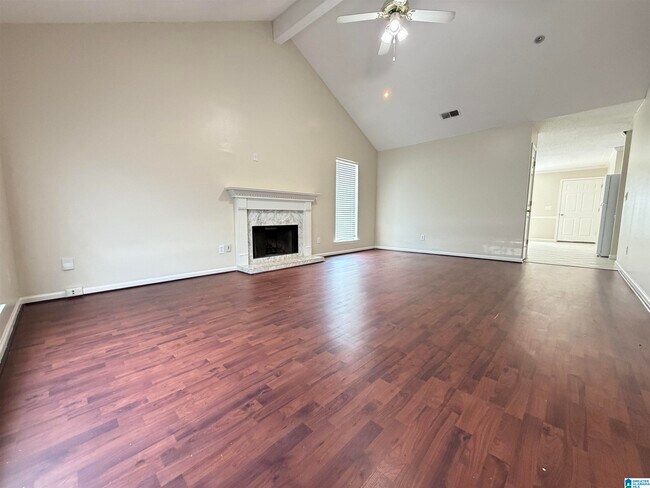Foto del edificio - 101 Cambridge Pointe Cir