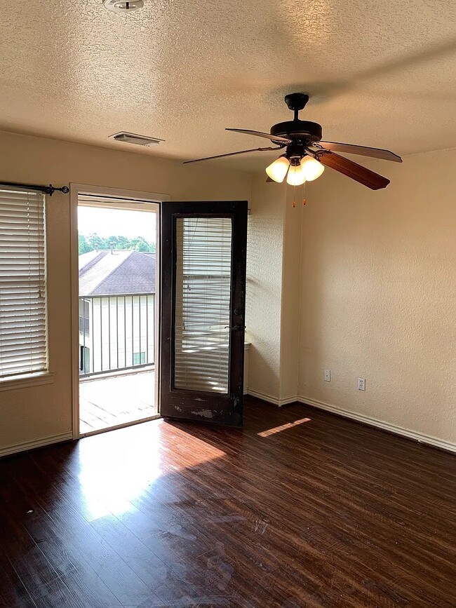 Bedroom - 115 Vista Way