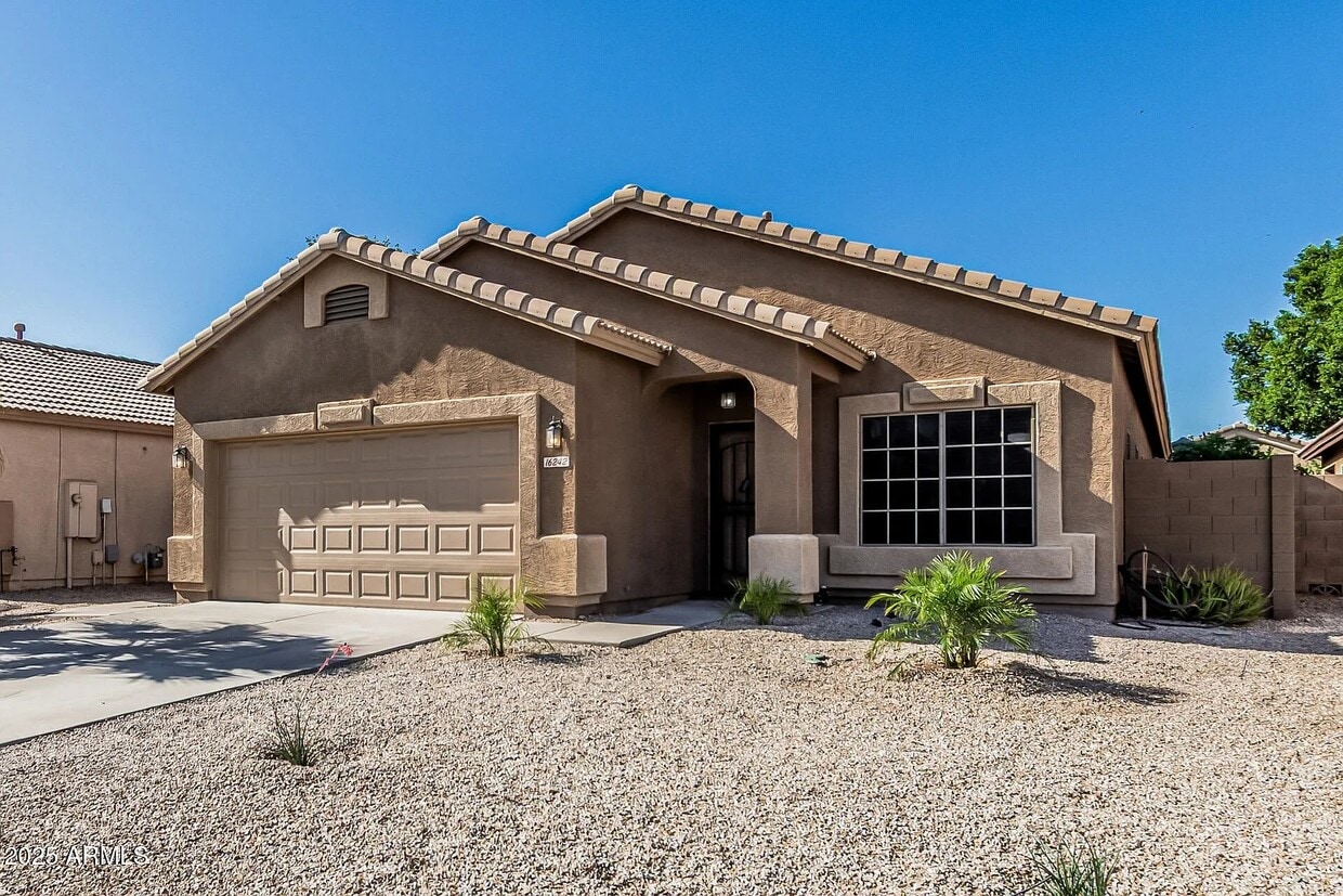 Primary Photo - 16242 W Maui Ln