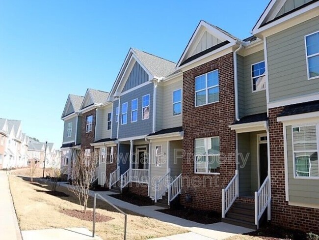 Foto del edificio - 904 Laurel Gate Dr