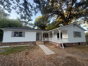 Building Photo - 20957 Lee St