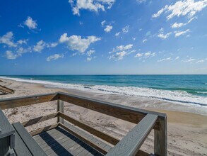 Building Photo - 3939 Ocean Dr