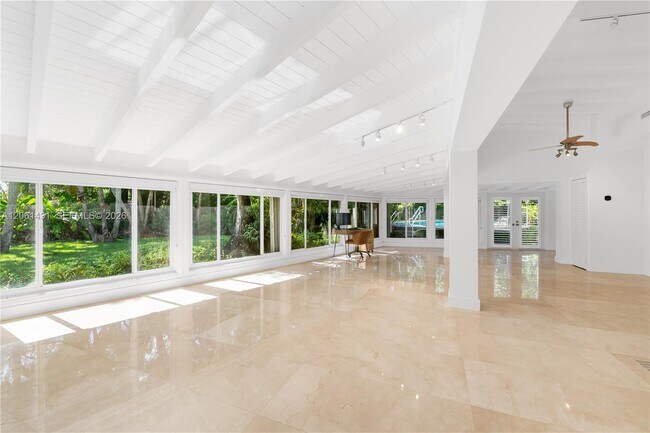 Foto del edificio - 12200 SW 74th Ct