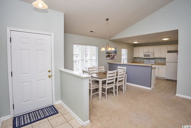 Foto del edificio - 121 Butkus Dr