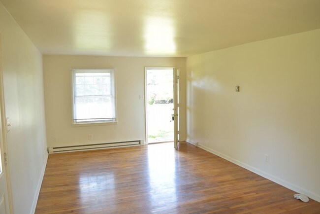 Foto del edificio - 1 Bedroom Apartment For Rent In Nokesville