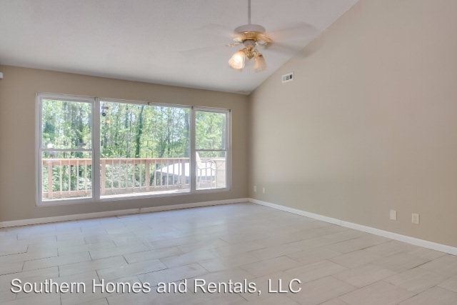 Building Photo - 3 br, 2.5 bath House - 620 McKenzie Ct