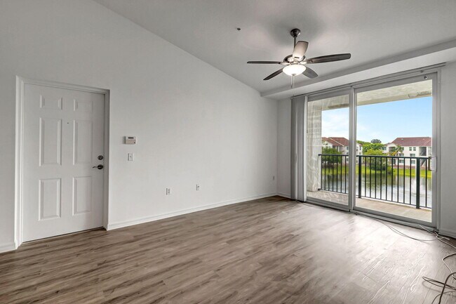 Foto del edificio - 920 Villa Cir