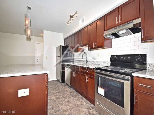 Foto del edificio - 1546 Ingleside Ave