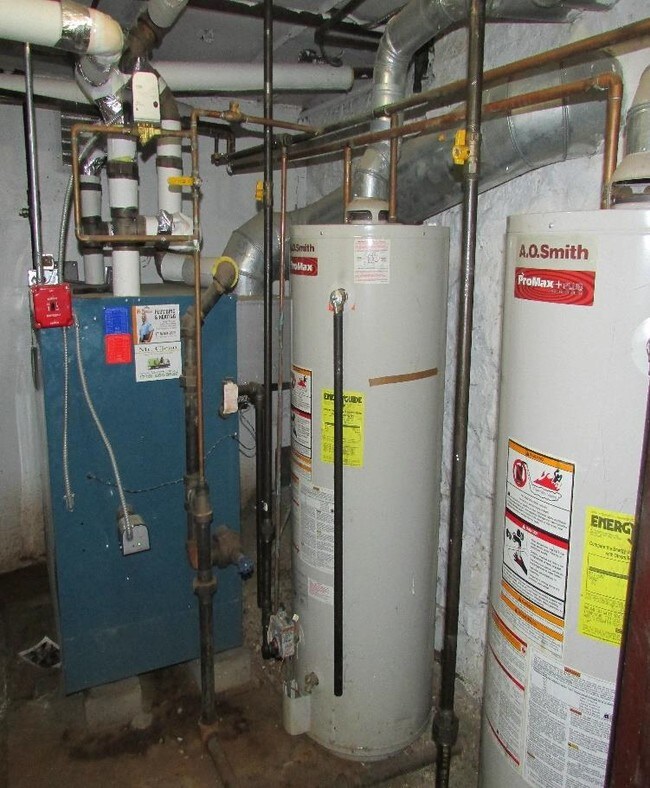 Foto del edificio - 1369 Greene Ave