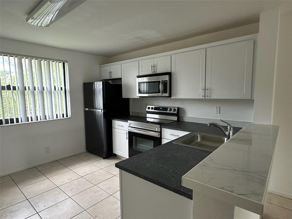Primary Photo - 10115 W Sunrise Blvd