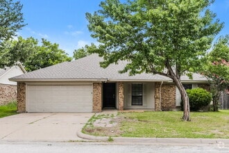 Building Photo - 6221 Valley Forge Ct