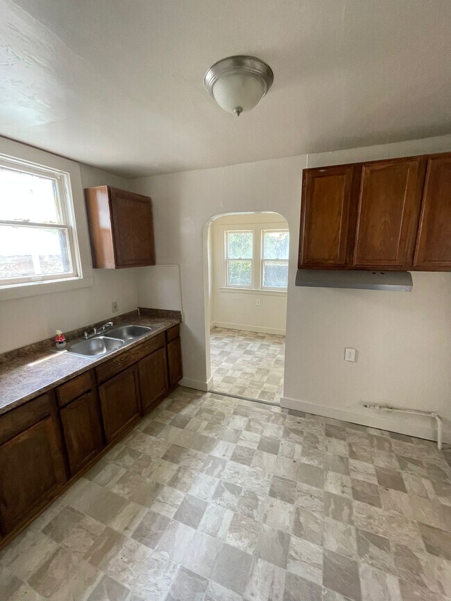 Foto del edificio - 18425 Prairie St