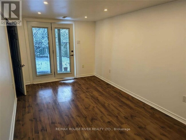 Building Photo - 37 Trawley Crescent