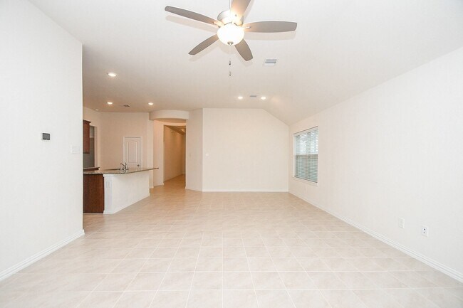 Foto del edificio - 6142 Thief River Fls Dr