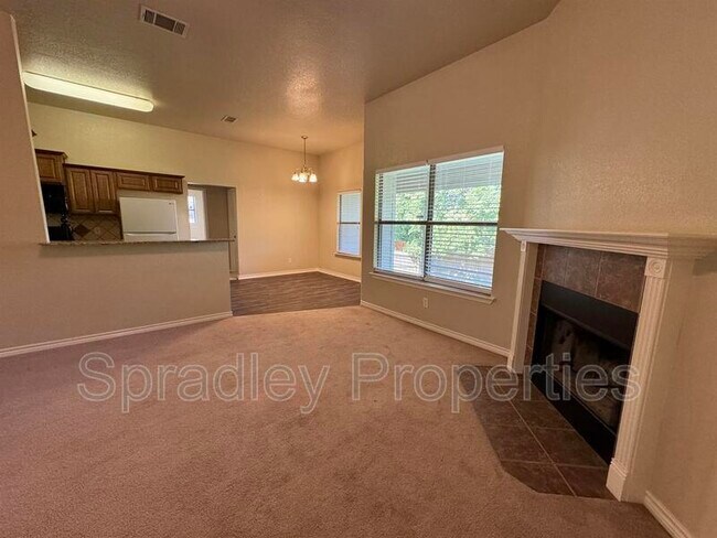 Foto del edificio - 4504 Canyon Ridge Dr