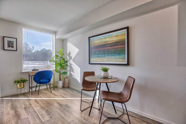 Building Photo - Angeline Apartments