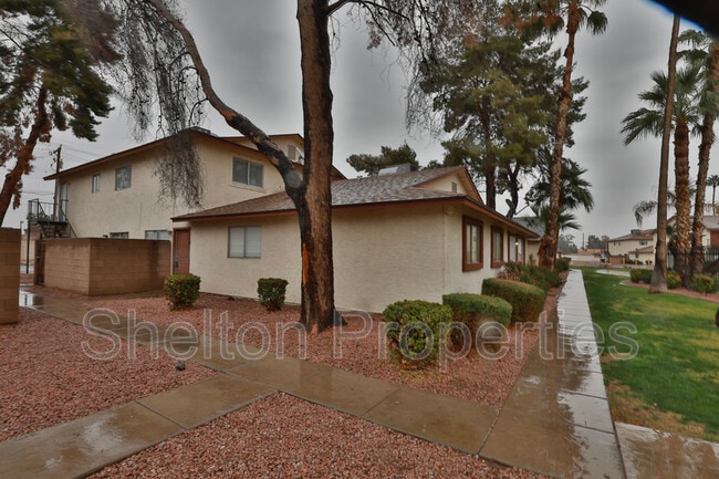 Foto del edificio - 860 E Brown Rd