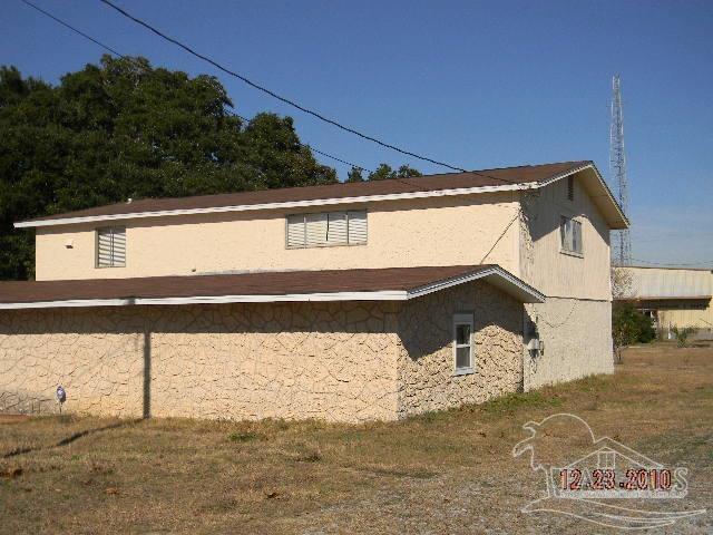 Primary Photo - 2108 W Lakeview Ave