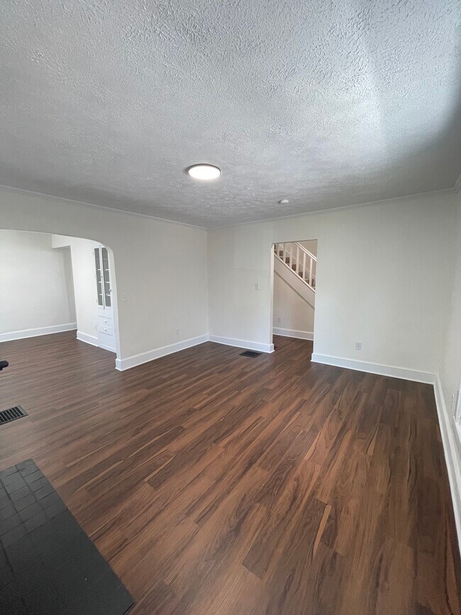 Foto del edificio - 1930 Aberdeen Ave