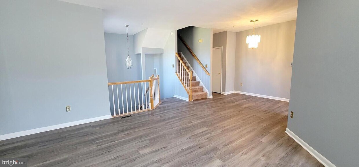 Primary Photo - 18093 Royal Bonnet Cir